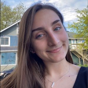 Meet your Posher, Casey